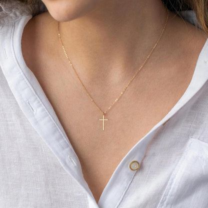 MONOZO Cross Necklace for Women，14K Gold Plated Cross Necklace Layered Gold Cross Necklace Tiny Sideway Cross Choker Necklace Gold Cross Necklaces for Women Trendy Gold Jewelry Gifts for Women Trendy