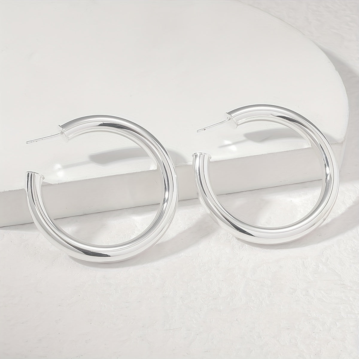 C-shaped hollow large earring studs are not easy to allergy（40% off on 2 pieces）