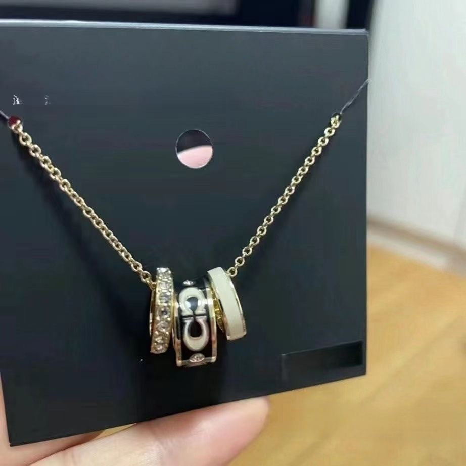 Trendy Resin Drop Glue Pendant Necklace