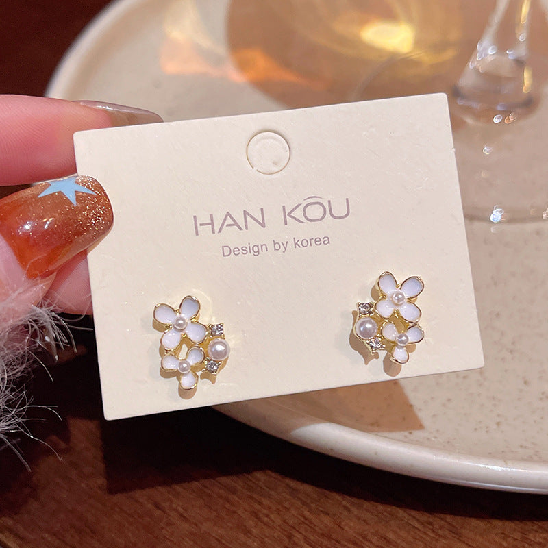 Sterling Silver S925 Needle Fresh Forest Style Flower Stud Earrings for Women, Vacation Style Light Luxury Minority Advanced Pearl Earrings