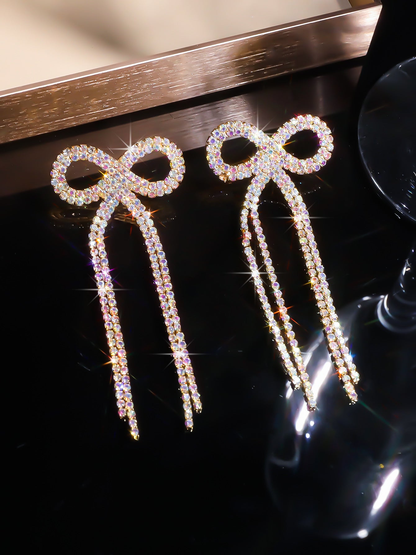 全铜 百搭蝴蝶结长款流苏耳环 时尚闪亮水钻耳钉无耳洞耳夹款