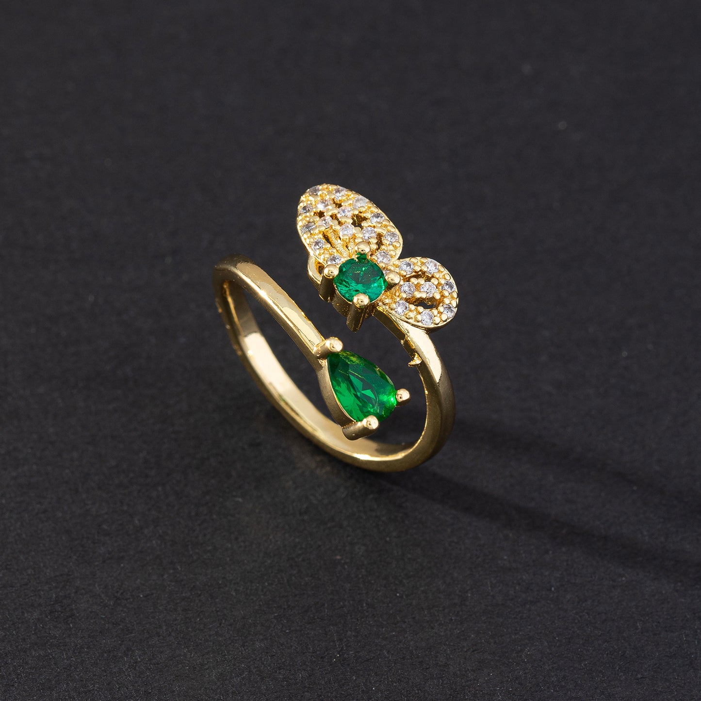 Green CZ Vintage Ring