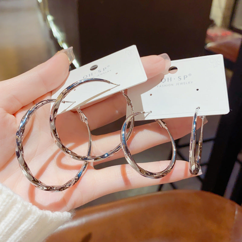 Minimalist Twisted Metal Hoop Earrings