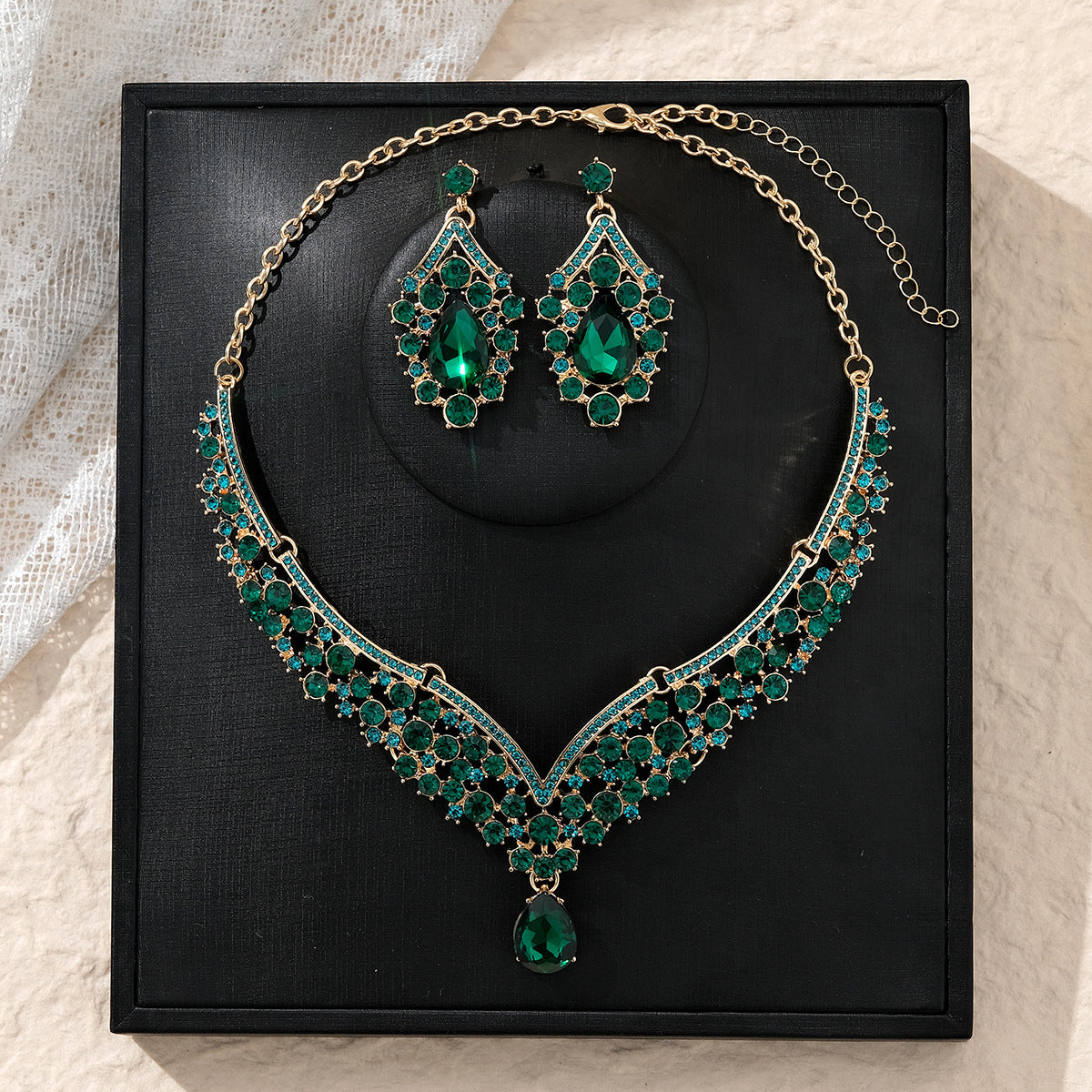 KFC--Exaggerated vintage alloy rhinestone earrings necklace women's set necklace