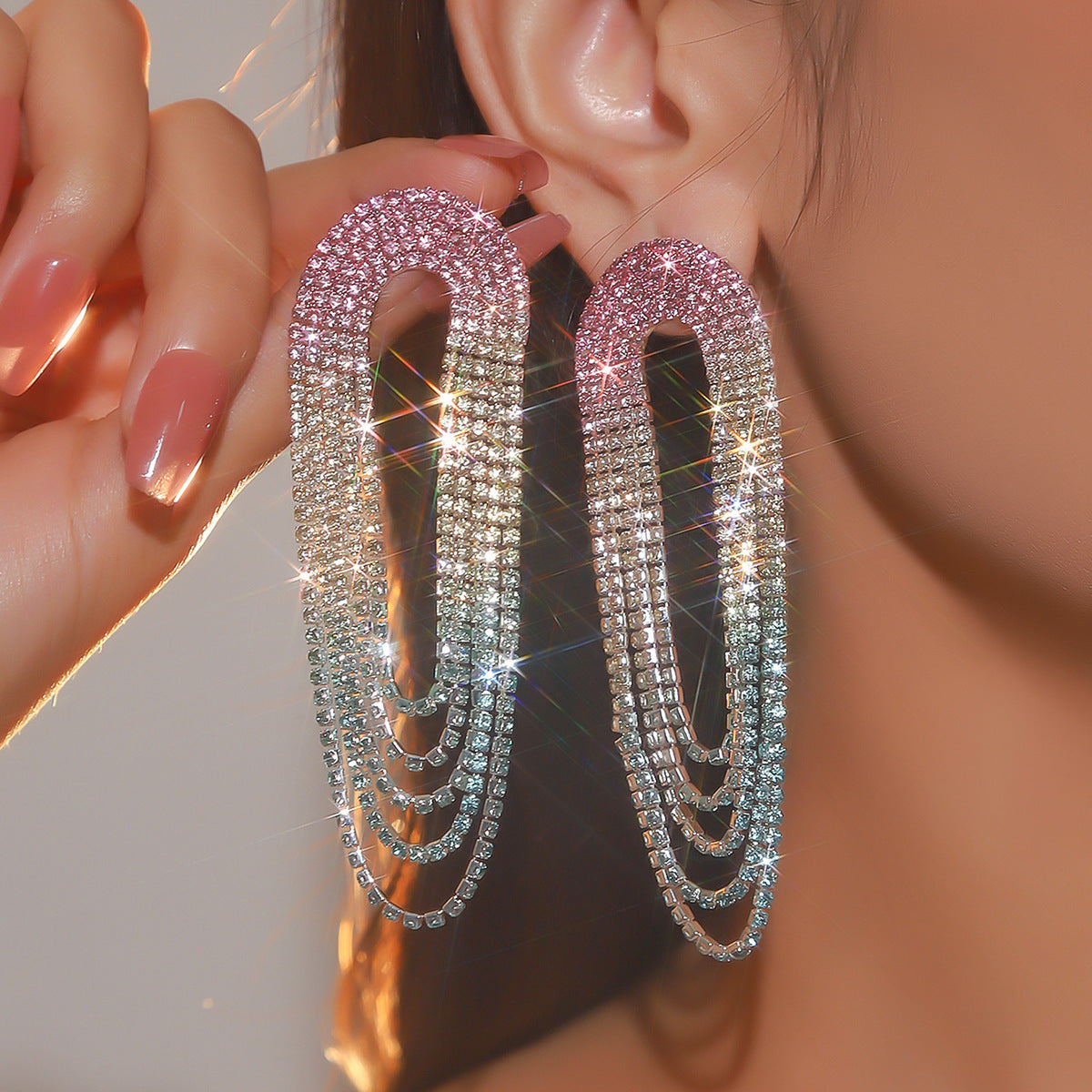 町卡饰品气质奢华闪亮水钻长款耳环女时尚渐变彩色流苏大耳环耳饰