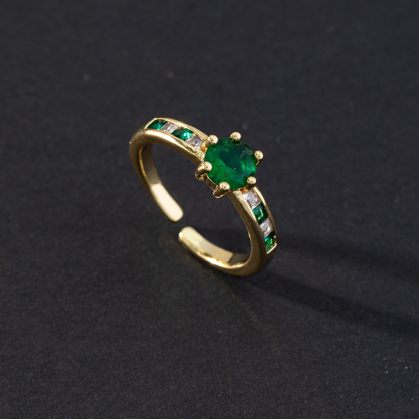 Green CZ Vintage Ring
