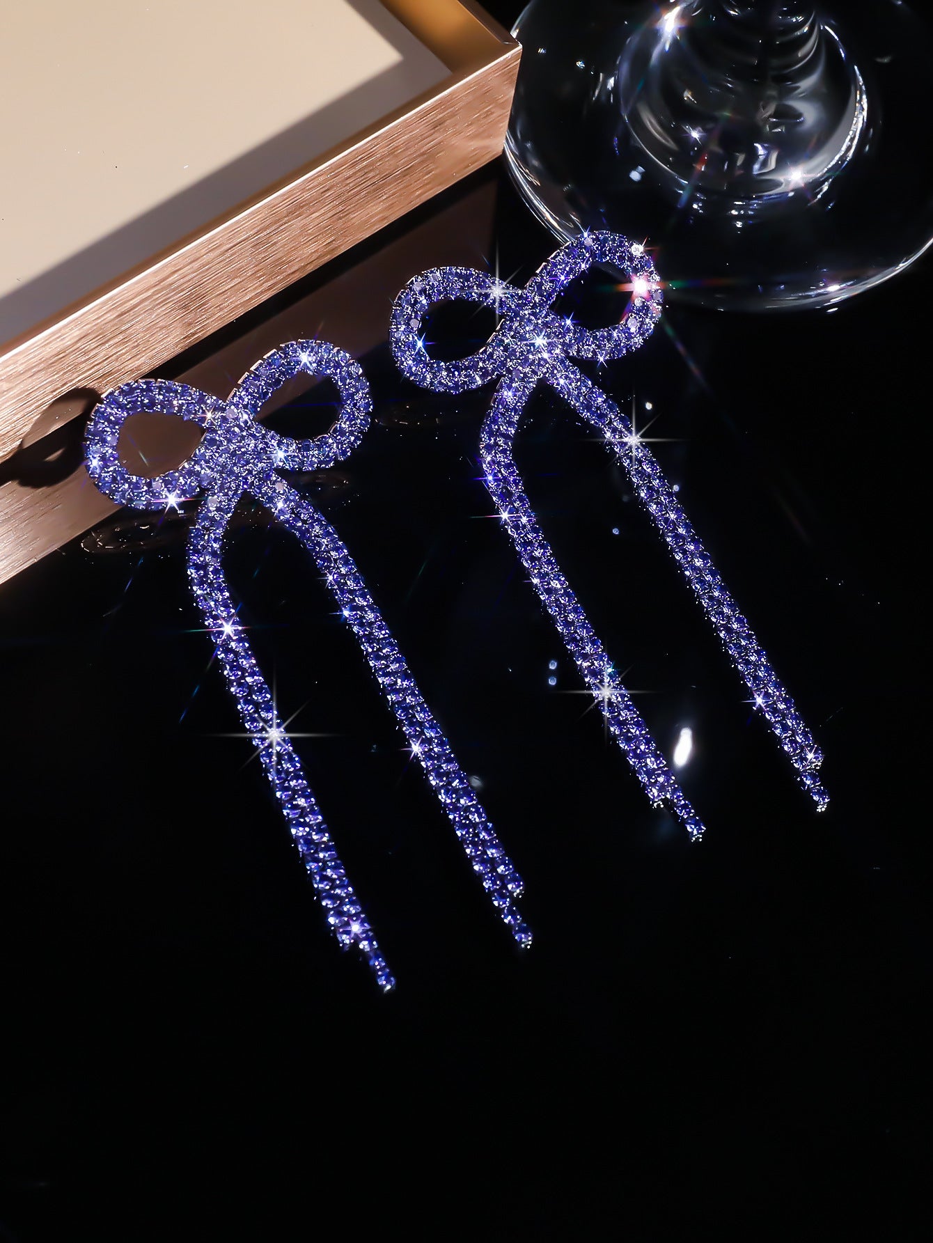 全铜 百搭蝴蝶结长款流苏耳环 时尚闪亮水钻耳钉无耳洞耳夹款