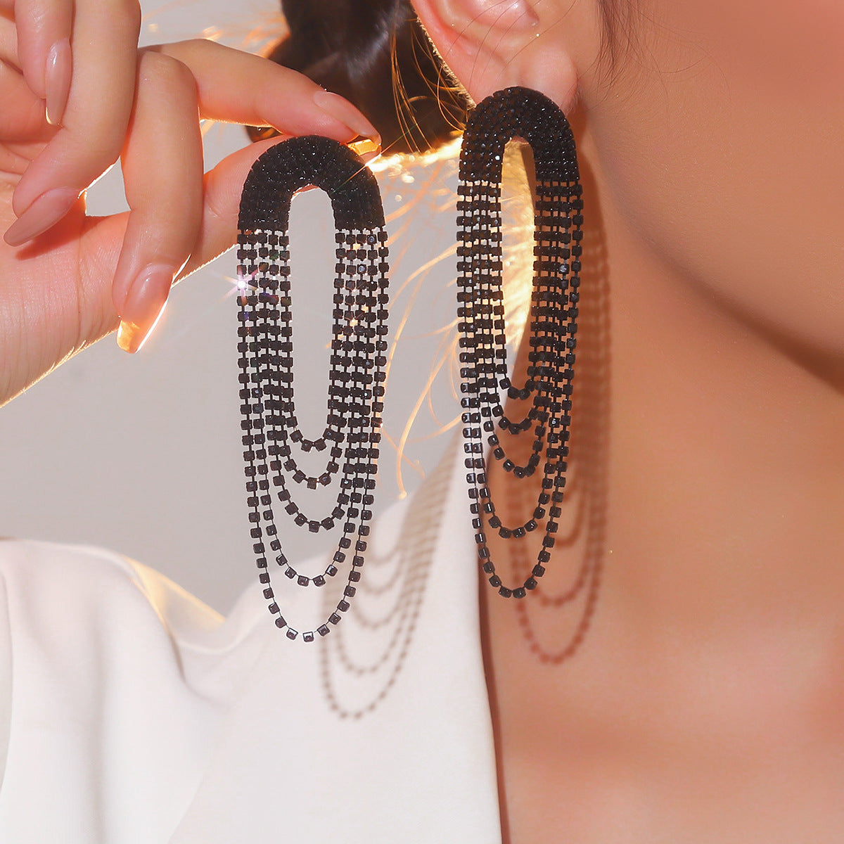 町卡饰品气质奢华闪亮水钻长款耳环女时尚渐变彩色流苏大耳环耳饰