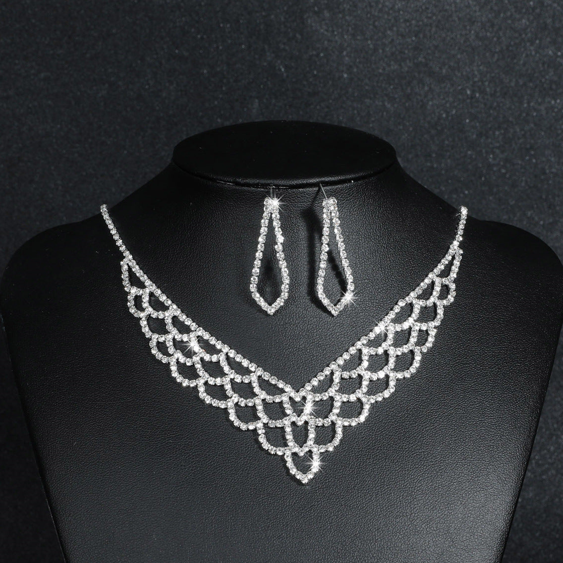 亚马逊爆款奢华新娘项链耳环两件套婚礼配饰气质锆石花朵首饰套装