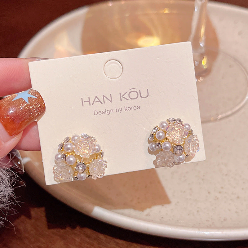 Sterling Silver S925 Needle Fresh Forest Style Flower Stud Earrings for Women, Vacation Style Light Luxury Minority Advanced Pearl Earrings