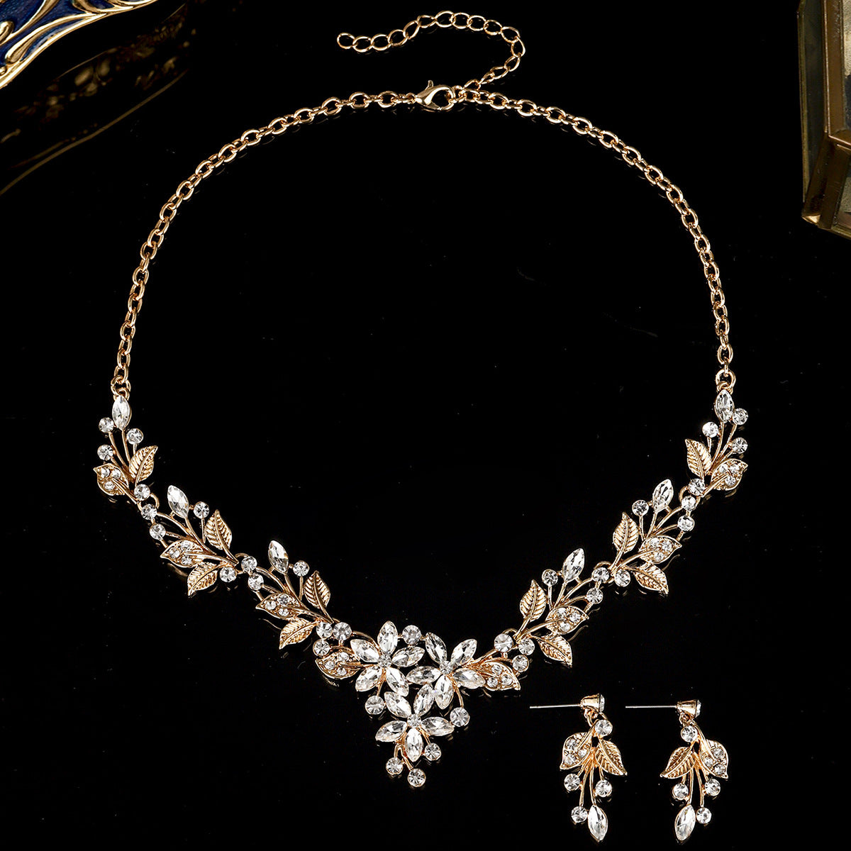 欧美新娘项链耳环套装复古水晶合金首饰搭配花朵水滴满钻礼服配饰