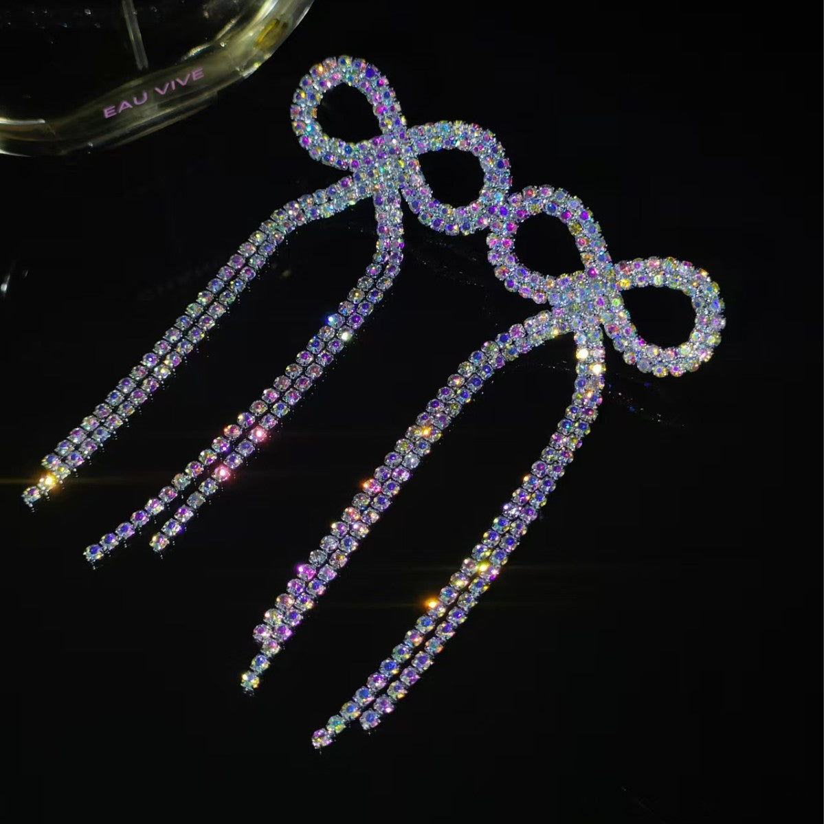 全铜 百搭蝴蝶结长款流苏耳环 时尚闪亮水钻耳钉无耳洞耳夹款