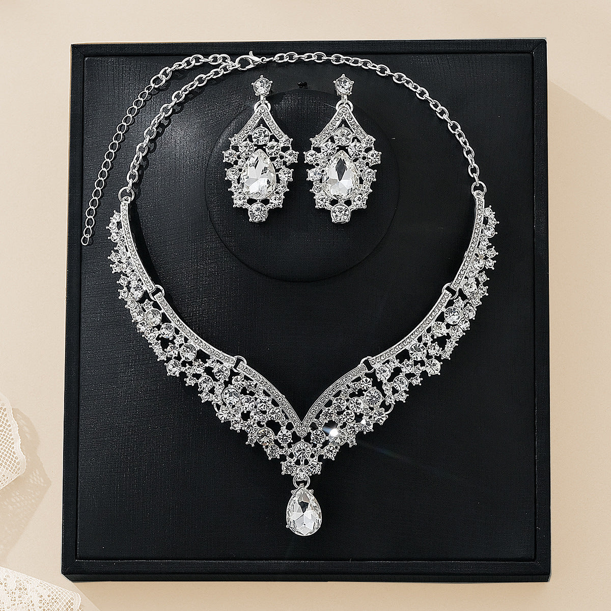 KFC--Exaggerated vintage alloy rhinestone earrings necklace women's set necklace