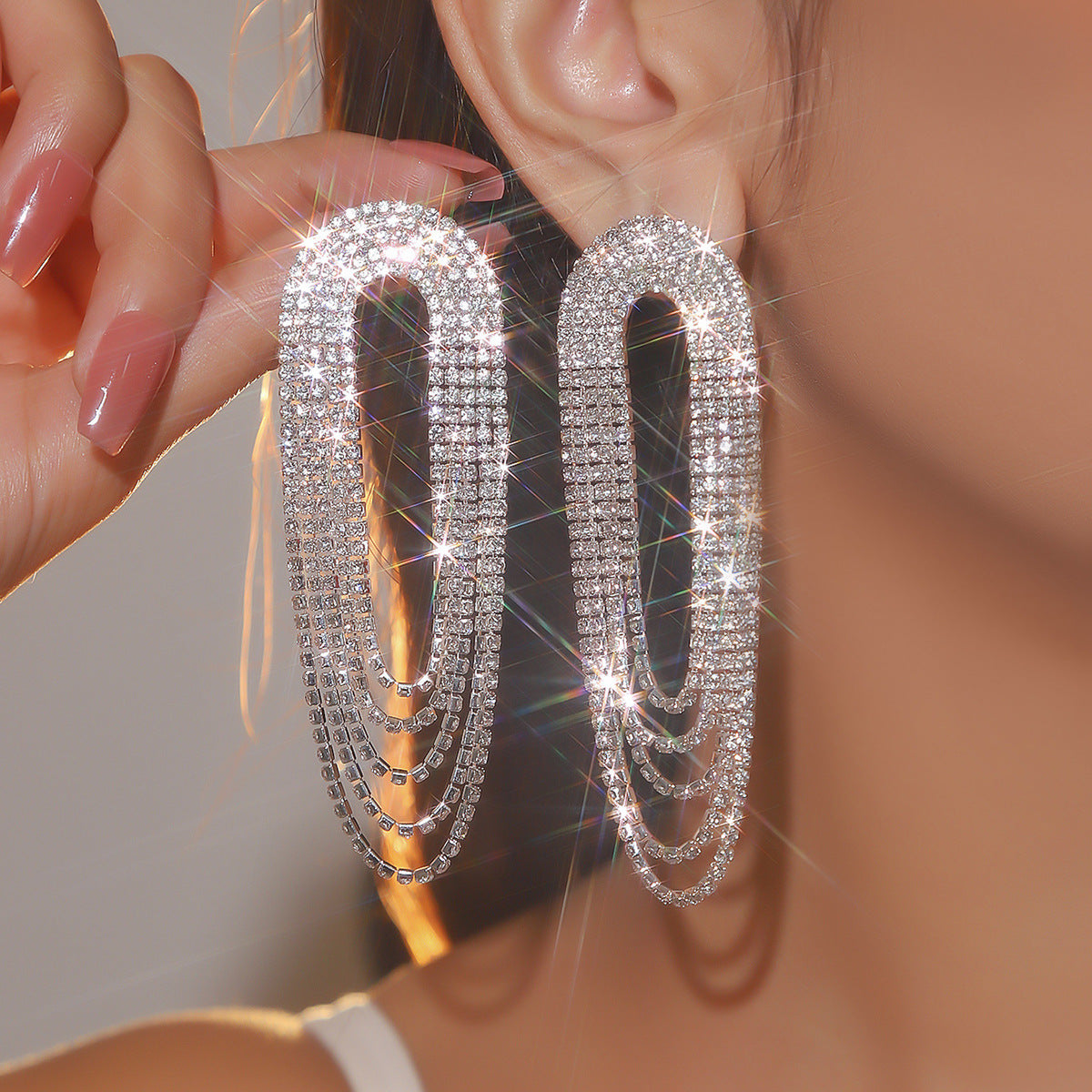 町卡饰品气质奢华闪亮水钻长款耳环女时尚渐变彩色流苏大耳环耳饰