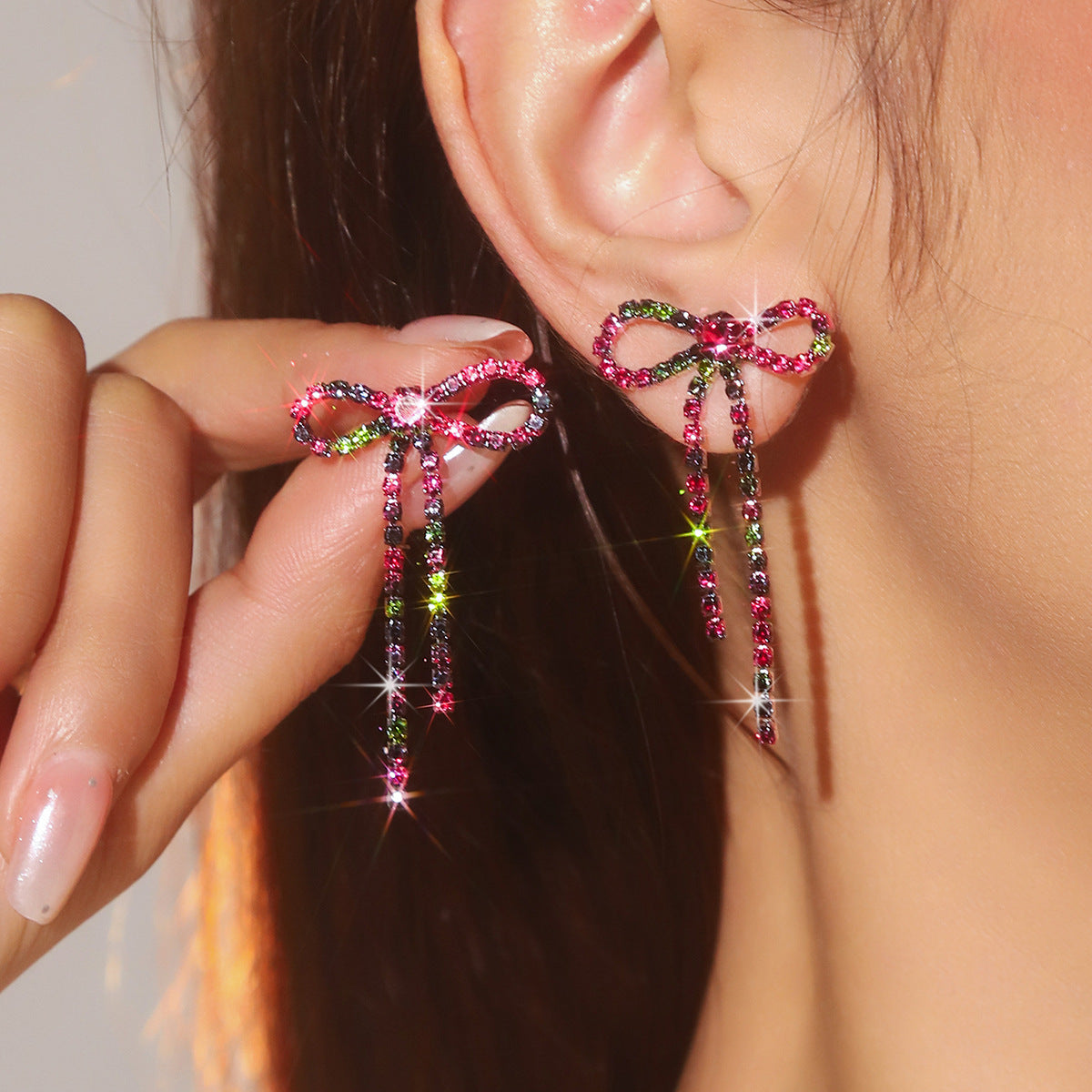 DINGKA 高级感蝴蝶结流苏耳环女 闪亮镶钻小耳钉高雅潮流耳饰品