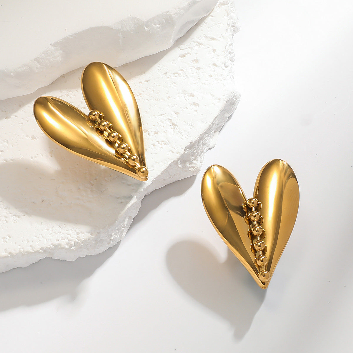 麦芽欧美跨境不锈钢钛钢爱心耳环耳钉女士设计感18k金耳饰earings