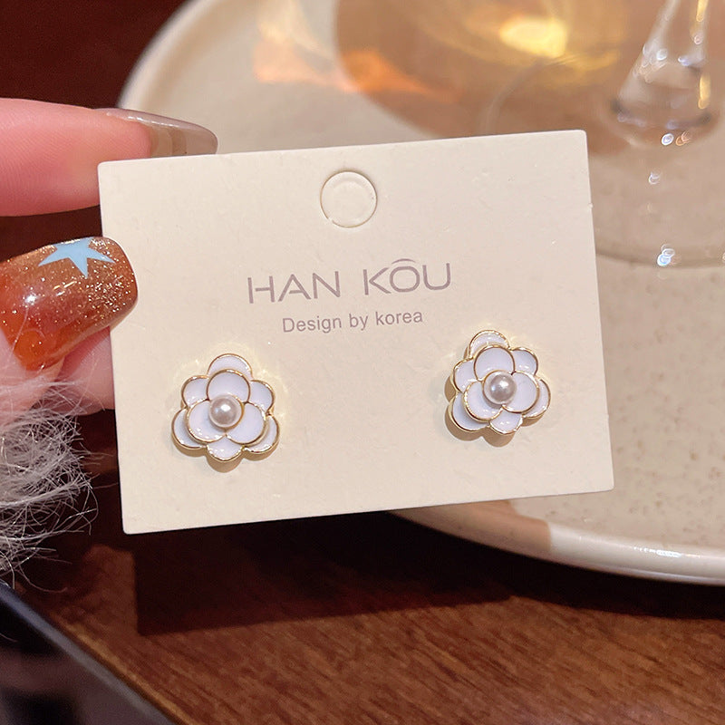 Sterling Silver S925 Needle Fresh Forest Style Flower Stud Earrings for Women, Vacation Style Light Luxury Minority Advanced Pearl Earrings