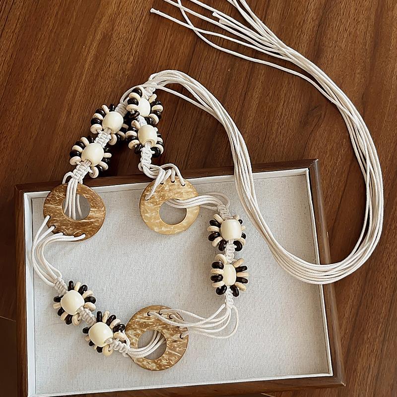 Bohemian-style butterfly belt for women, designed to complement dresses; a sophisticated decorative waist chain, waist sash or waist cord