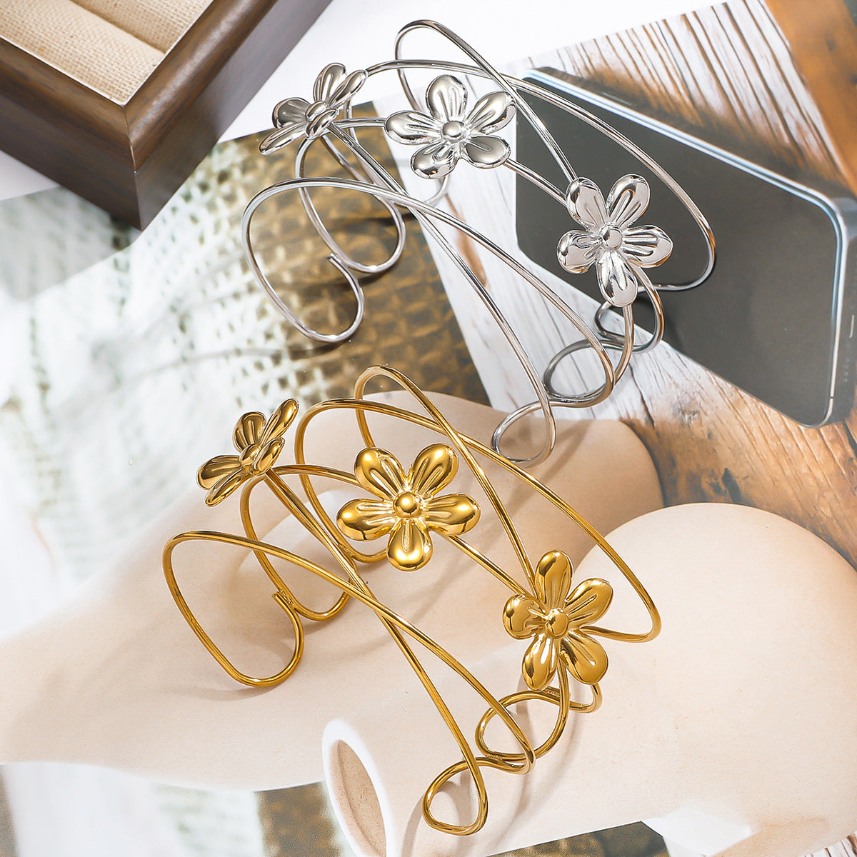 麦芽欧美时尚热销不锈钢花瓣花朵开口女士手镯手环度假风跨境手饰