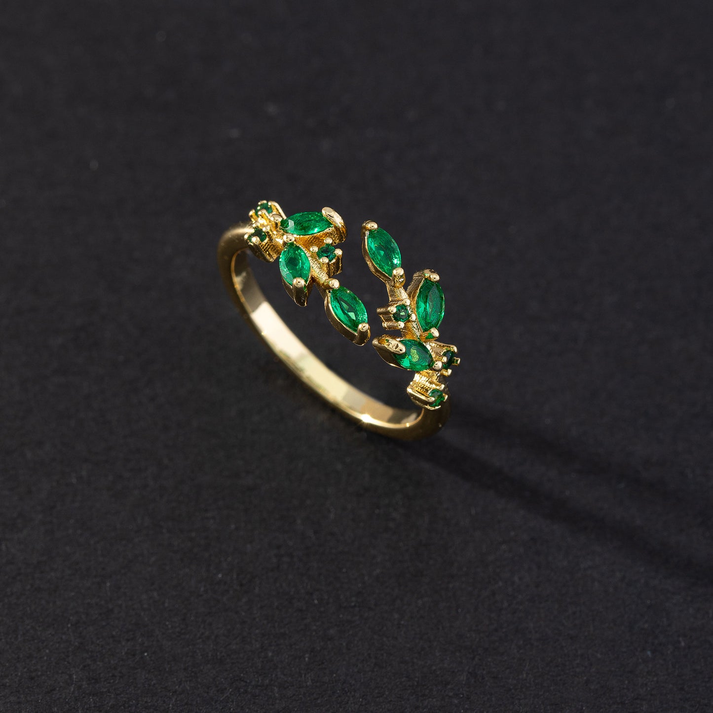 Green CZ Vintage Ring