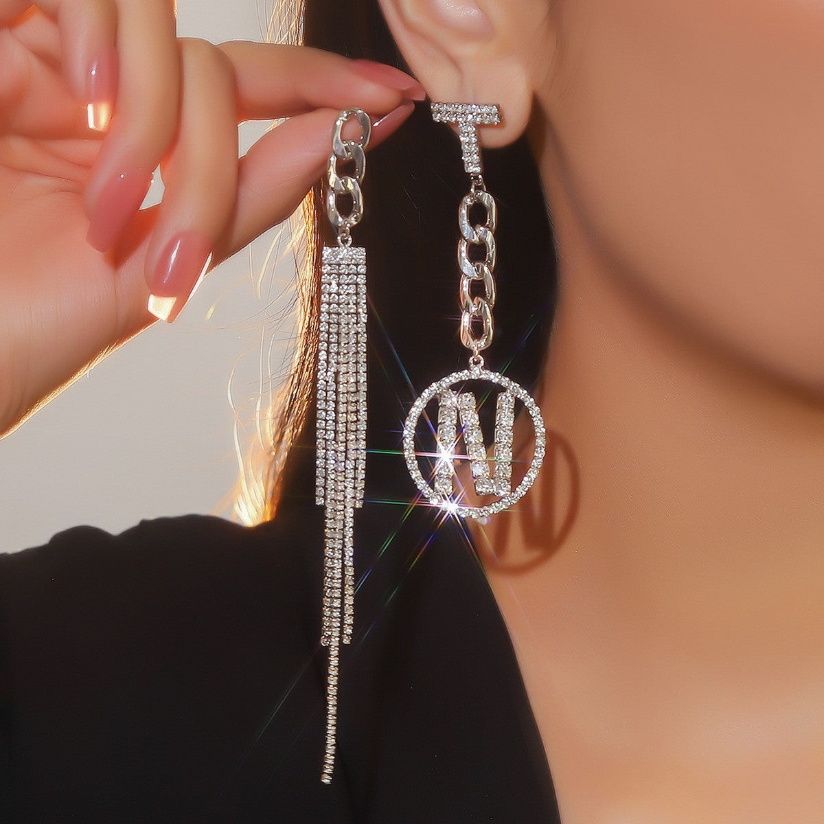 速卖通货源 时尚百搭超闪长款流苏耳环女 个性夸张耳钉耳饰品批发