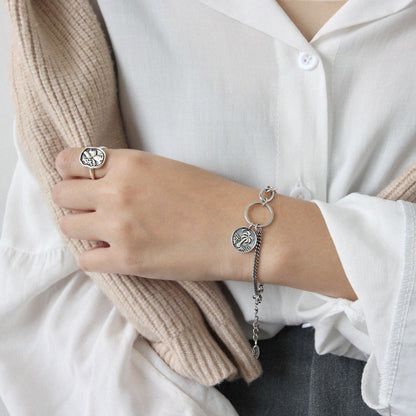 YHT002韩版个性学生银饰复古做旧设计人像硬币吊坠S925纯银手链女