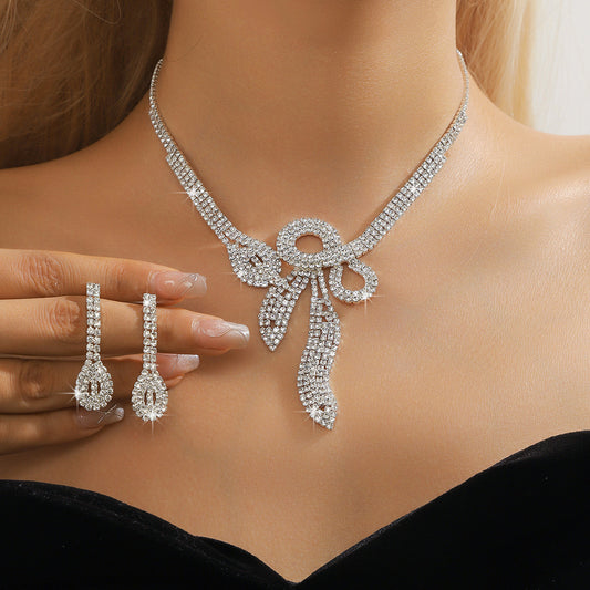 时尚水晶水钻项链耳钉两件套首饰配件高级感锁骨婚礼饰品百搭新娘