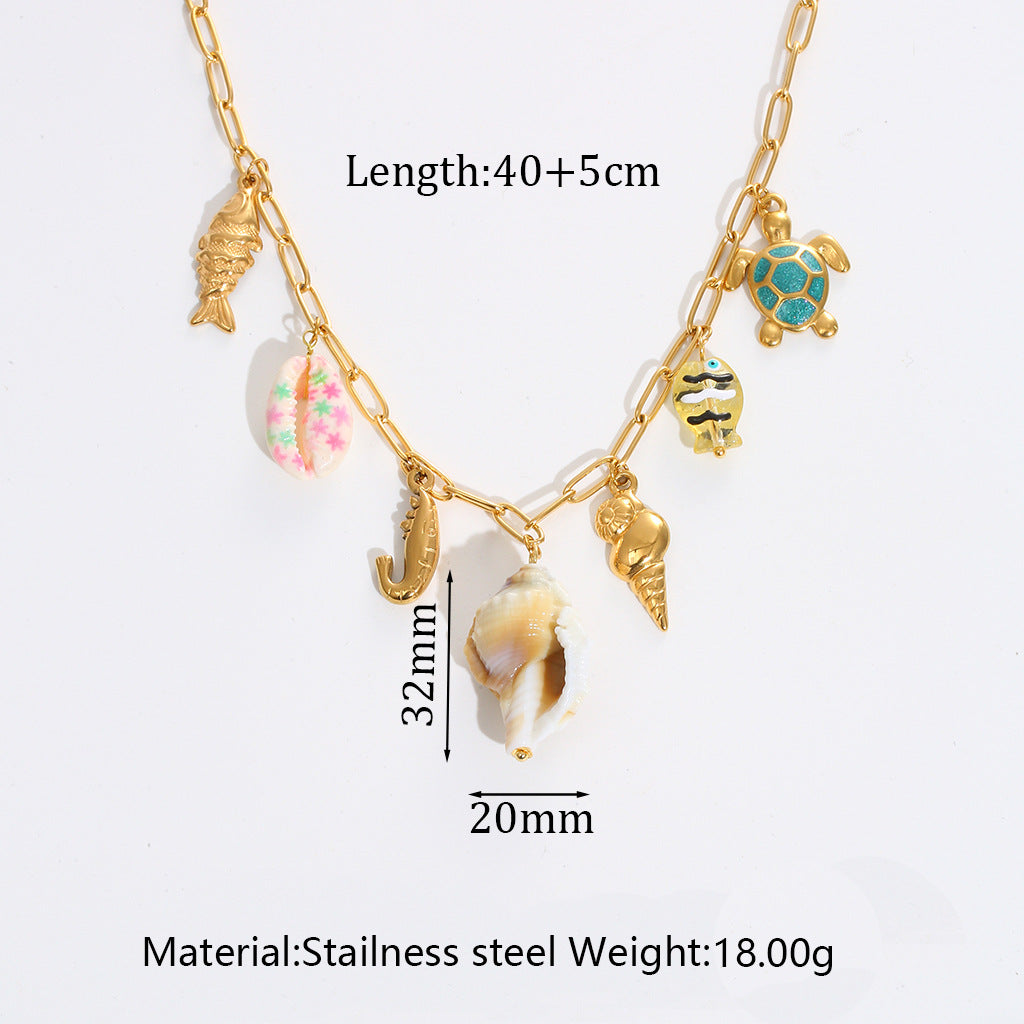 Bohemian-style conch shell necklace and bracelet