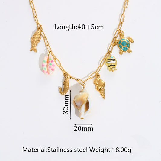 Bohemian-style conch shell necklace and bracelet