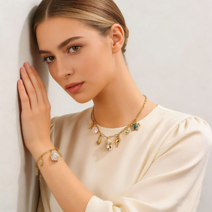 Bohemian-style conch shell necklace and bracelet