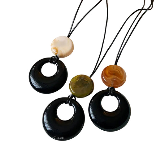 Exquisite Retro New Chinese Style Rope-Woven Resin Circle Necklace
