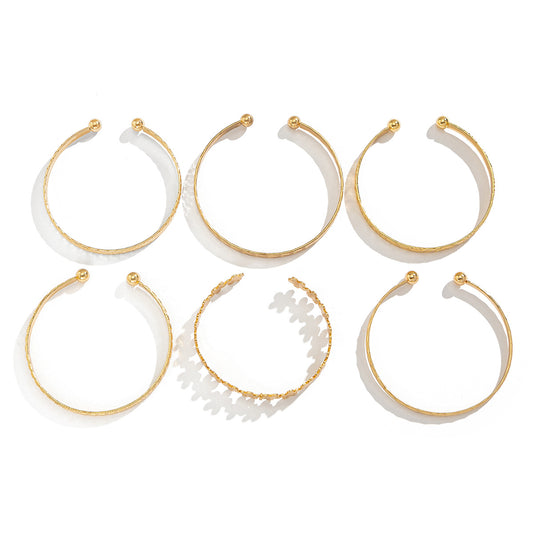 Sweet & Cool Carved Pattern Flower Bracelet, Fashionable Metal Texture Stackable Bangle